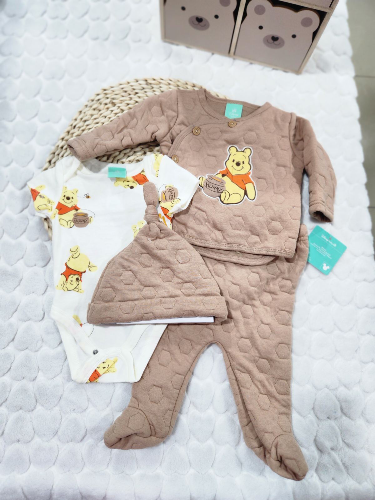 ჩვილის 4-ნაწილიანი ნაკრები Winnie the Pooh